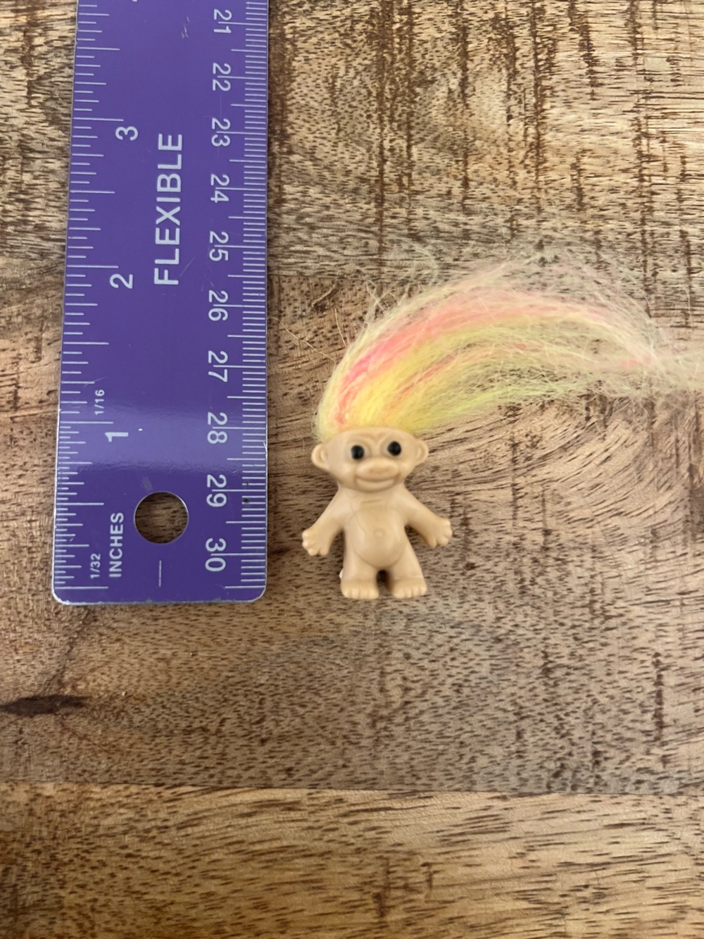 Trolls Beige Mini Figure with Pink Yellow Hair